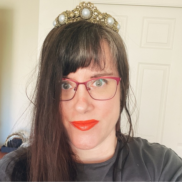 164T. Faux Pearl and Metal Tiara Women’s - Picture 2 of 2